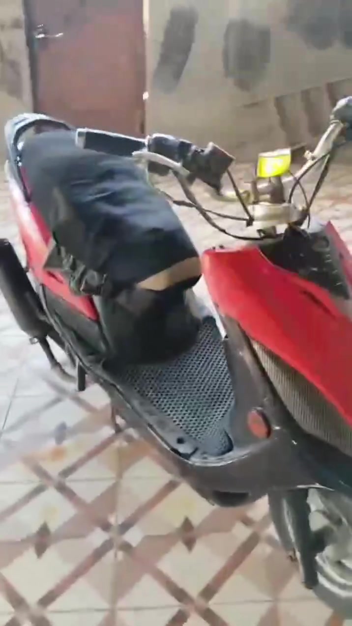 سلام عليكم سكنس لبيع سعر 500 بيها مجال بوشه 55بلاد يعني طيران نكرت سلف دراجه خير من الله مكان بصره كرنه بني منصور دربد رقم ***********
