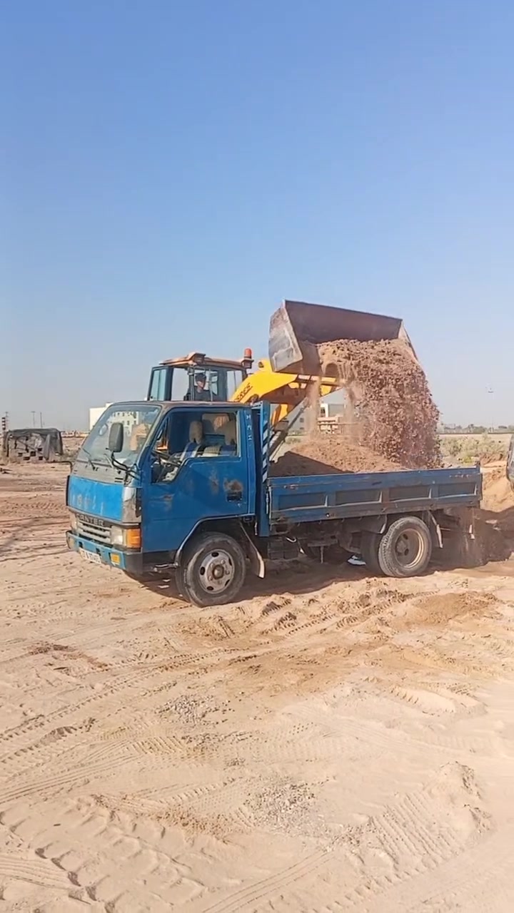 السلام عليكم توفر لدينا مواد بناء مال سكله اسعار مناسبه اليوم يبيعون كنتر الرمل 40 واني عدي كنتر الرمل 25 وكنتر الحصو 40 ولتك الرمل 120وتك الحصو 160 شرط الحمل فول اذا مو حمل فول يرجع مواد اليوم بلاش بس عندي اهل السكنات يبيعون الكنتر رمل ب 40 وانا عدي كنتر الرمل 25 بلاش جو السكلات اهلا وسهلا///***********
