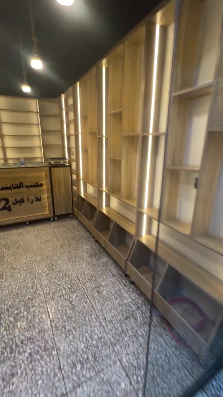 فاترينات البيع
مال نراكيل   14 قطعه جدد استخدام شهر 
بروفايل  معه ميز مال معسلات 
المكان بغداد العبيدي السعر 1400 وبيهن مجال 
الرقم ***********
