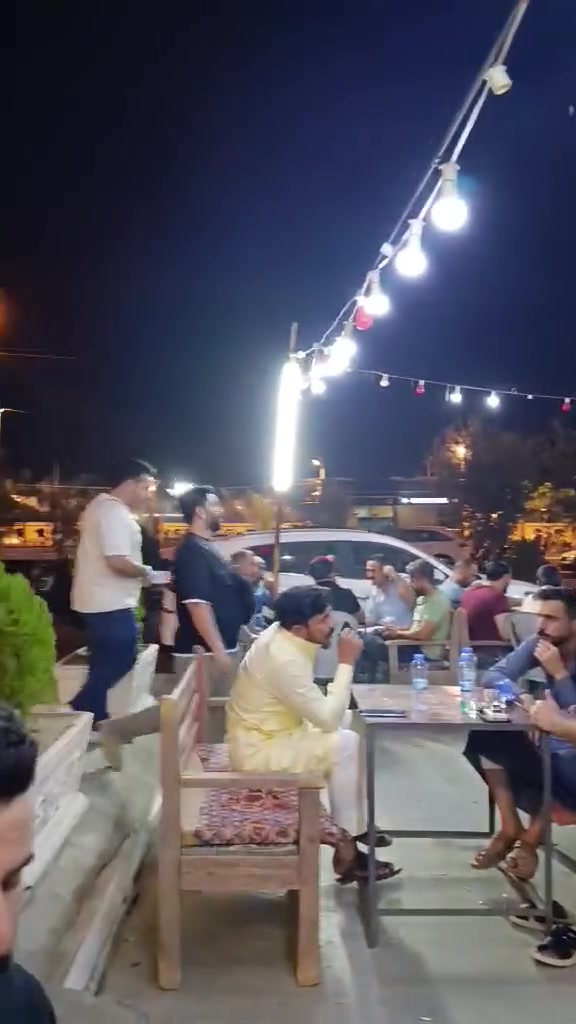 كافتريا البيع العنون موصل الكونيش جسر العتيق مجاور فندف سما المطار تفصيل اكثر اتصال ع رقم 
*********** بيع مستعجل.
