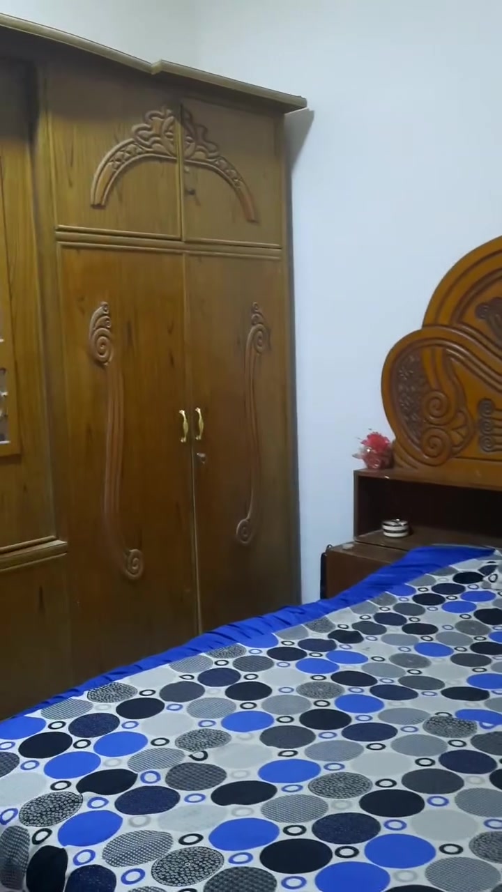 سلام عليكم شباب غرف نوم للبيع 400وبيهة مجال المكان واسط النعمانيه الرقم الهاتف 
***********
