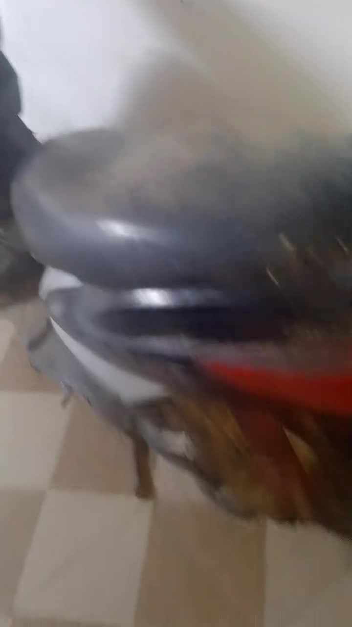 السلام عليكم دراجه سكنس كوري دراجه مجفته تجفيت جديد نقصه باتري وكاطعه ناريه كهربائيات كله شغاله ابريك امامي وخلفي استان صفح موجوده للبيع السعر 350وبيه مجال ابيع كوم حديد +محرك مال سكنس ما ادري شبي محرك ما ممدود علي سبانه سعره200وبي مجال لشراي المكان حله طهمازيه وهذا رقمي ***********
