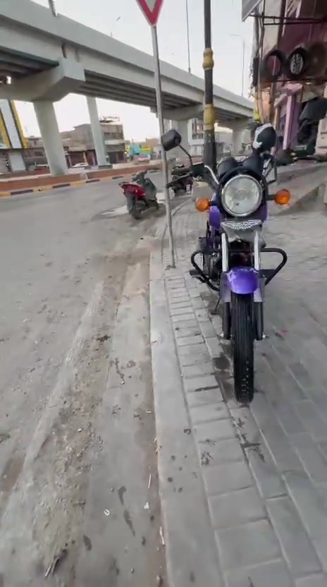 سلام عليكم
من رخصه صاحب الكروب دراجه دايون نفخ مكينه 200 بعده جديده صارله شهرين من مشتريه أوراق سكنر أو ستنساخ 

السعر 1800

الاستفسار ***********

مكاني حله شارع شاوي
