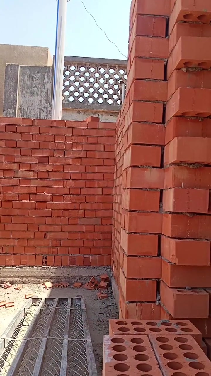 سلام عليكم تم توفير كادر مصري لبناء الطابوك ولبلوك تسليم مهندس شغل درجة اولى *********** بي وتساب ***********
