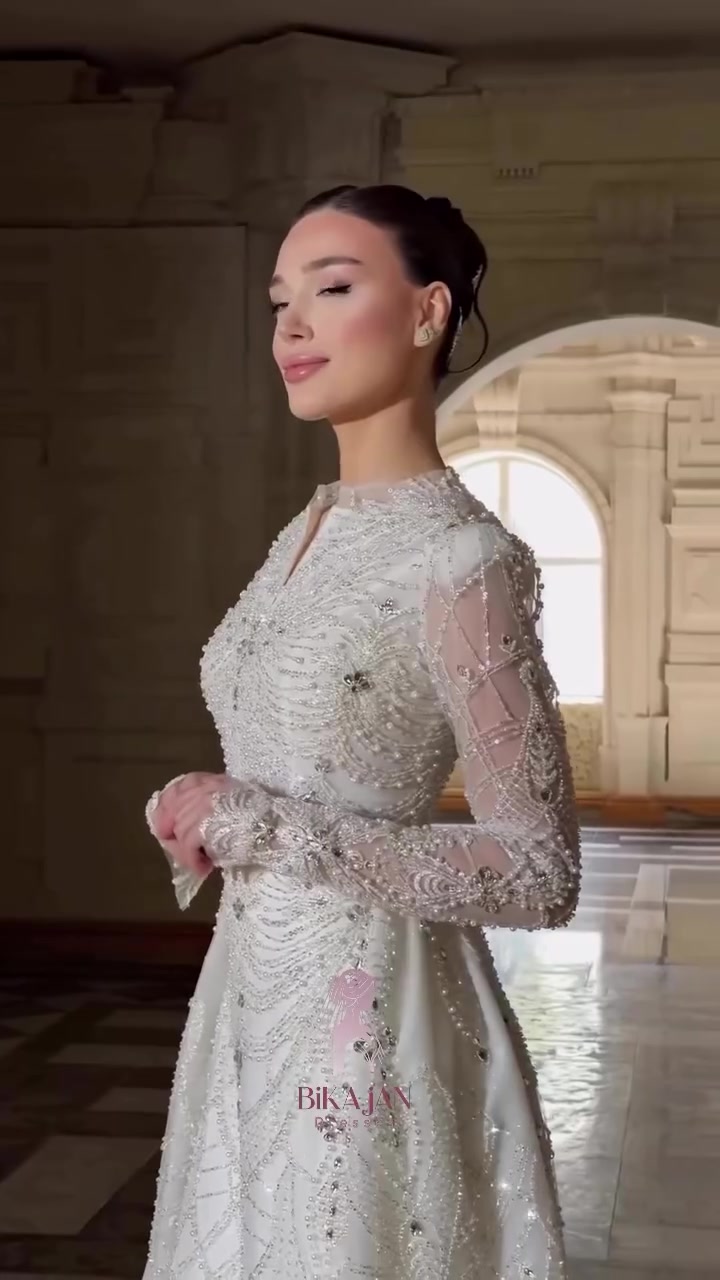 فستان • بيكاجان • ملابس