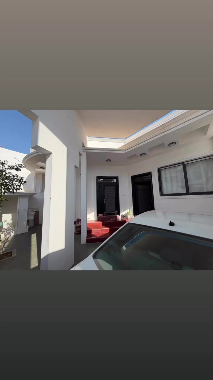 دار للبيع طابو صرف 
مكان كركوك رحيم اوه حي معليمين خلف كوسترات يم الحديقه 
مساحه 200 متر  
سعر 225 بي مجال 
غرفتين نوم و هول و استيقبال و مطبخ و كراج و بيتونه صحيات بيت كلش حلو 
شيرزاد عقارات
للاستفسار اكثر اتصل علي الارقام التاليه
***********
***********
* نستقبل جميع عروضاتكم السكنية 🏠 والتجارية 🏡 بكافة مناطق 
او زيارة مكتبنا 
ع سايدين مركز شرطة رحيم اوه مقابل صيدلية ئاشتي  عقارات شيرزاد
