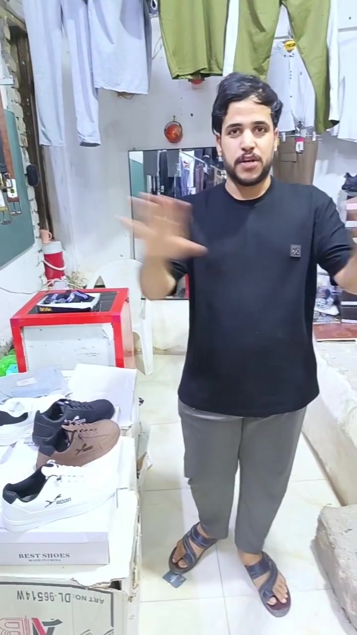 📍 تخفيضات تخفيضات يوميه انزلكم تخفيضات تدللون📍 
📍اي حذاء رياضي كجول بس 10 🔥 ألف وتدللو📍 

#الموقع #شارع #الذهب قرب سوك الخضاره القديم قرب محمد ابو الطرشي *********** #الايكات #الجميع #متابعه_ولايك_واكسبلور_احبكم

