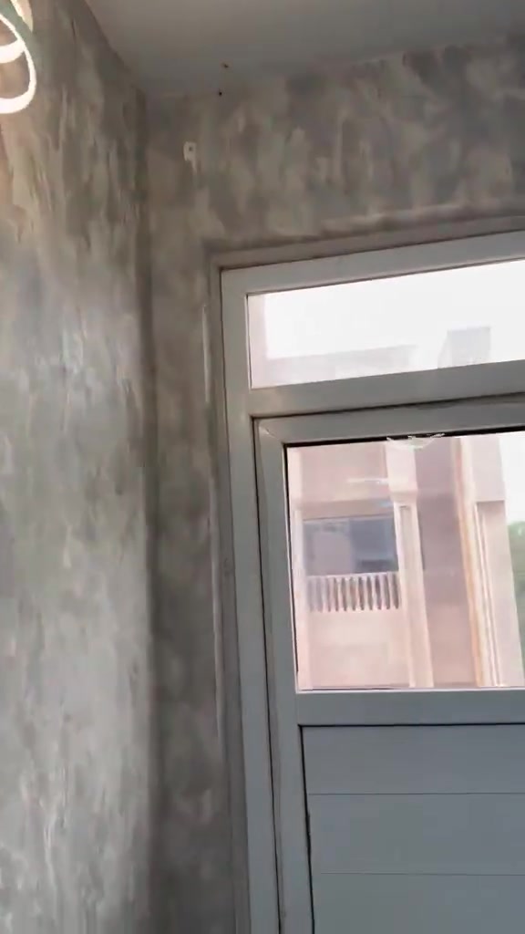 الكرادة ابو نؤاس • غرفتين وصالة • ٢ كراج