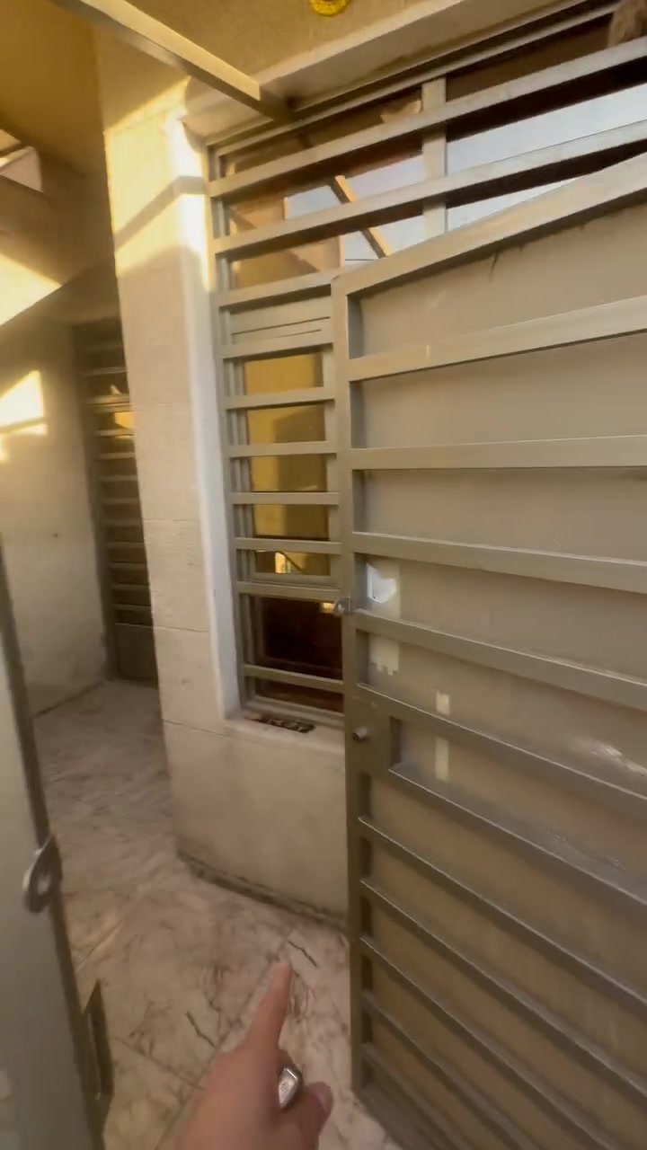 مشتمل للايجار  ارضي مدخلين ستقبال
وحولي وخدمات وغرفه نوم 

الشعب خلف مطعم حجي عادل 

معروض بمكتب الكناني وعالم الامتياز 

***********
