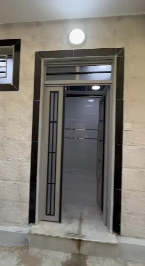 يعلن مكتب  النعيمي الأصيل للعقار 

رقم العرض :116

‏دار للبيع:سند طابو ملك صرف شرط التحويل 
    
المنطقة :؛ شارع الفاروق فرع مدرسة بابل

المساحه:: 45م   الواجهه 8 امتار     

يتكون الدار من: 3 غرف+مطبخ+صحيات +سطح+ الدار بناء حديث 

كما موضح بالفيديو

🚩 صفحة مختصة بتجارة العقارات 🚩 

- بيوت بيع وشراء وبأسعار مناسبة✅ 

- يوجد قطع اراضي باسعار مناسبة ✅

- يوجد عروض تجارية مناسبة ✅

---------------------------

نستقبل العقود الخارجية ‼️

⚠️موقع مكتب  النعيمي الأصيل للعقار : الجانب الايمن في باب جديد قرب جامع جويجاتي ♻️

للأستفسار اكثر 👇🏻👇🏻

📞 ***********📞واتساب
 📞 *********** 📞
