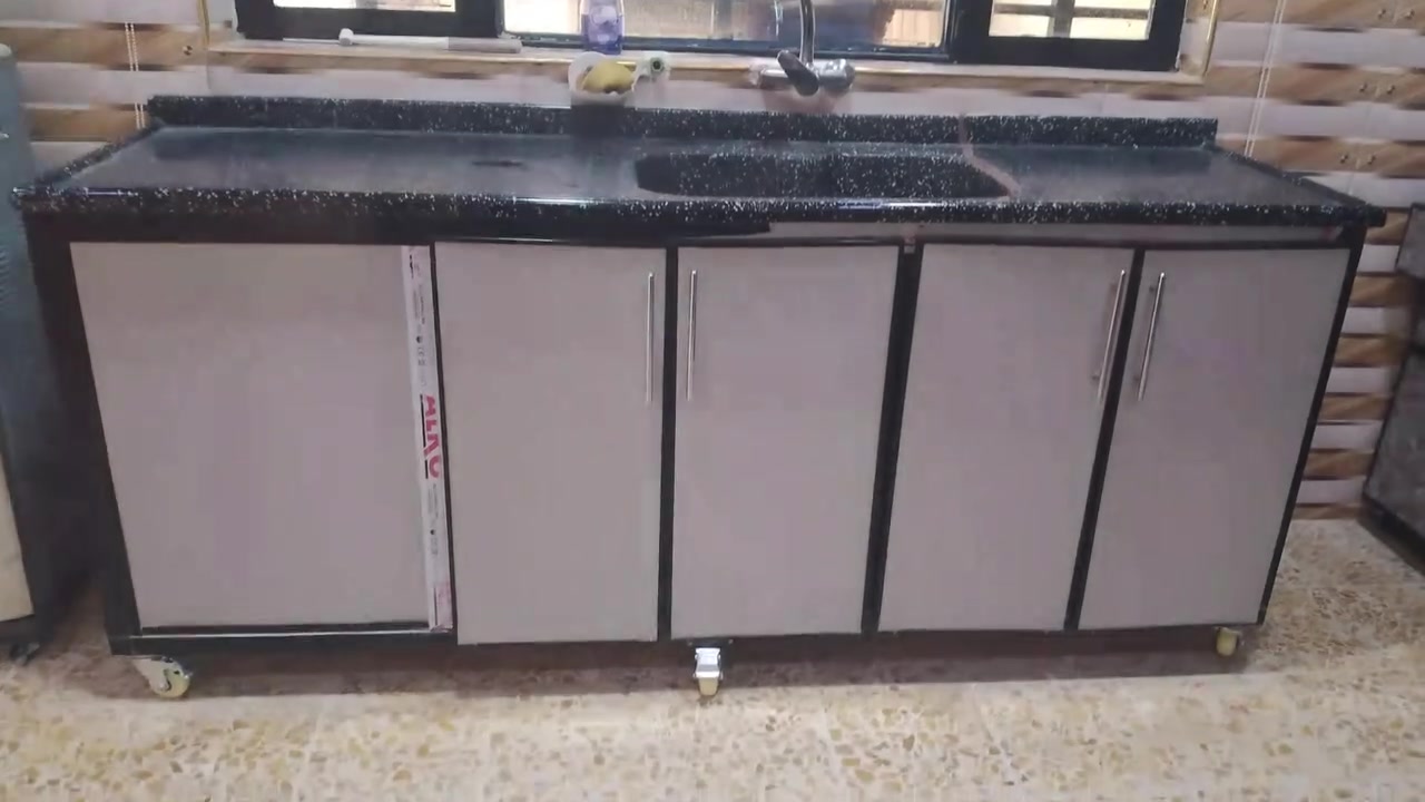 السلام عليكم سنجل للبيع ايات متحرك سعر 150 بمجا رقم الهاتف ***********
