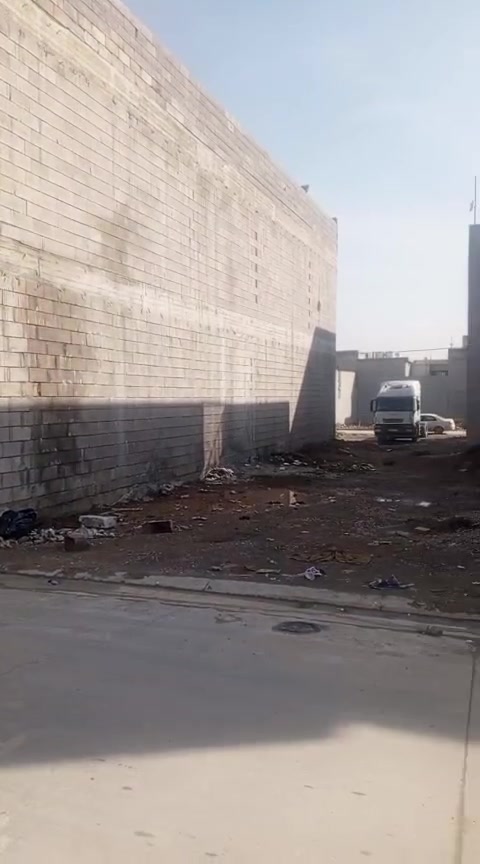 قطعه ارض للبيع (ملك صرف طابو زهور بسمي )مساحه ١٠٠م  السعر ٦٣ وبيها مجال بدايه منطقه اول فرع حي الوحده٢ قرب مدرسه الوحده الابتدائيه (حي المفوضيه) او معارضه مع بيت طابقين ١٠٠م بمنطقه متوسطه

***********
اتصال+واتس+خاص
