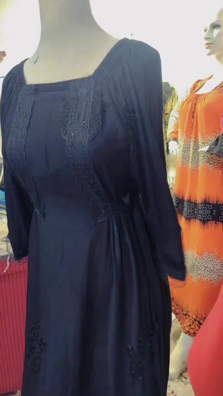 عنوان المحل👉 صويره حي العهد  مقابيل تمثال الزعيم عبد الكريم قاسم  متوفر توصيل شغلي حسب الطلب مع اوڤر /واتساب  ***********
