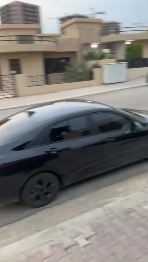Elantra 2023 
وارد كندي 
بنيد وجاملغ وهاي السونر مالتهة 
فول واحد على واحد
بسمي السيارة
ومكانهة اربيل
2000 دوش 
***********
