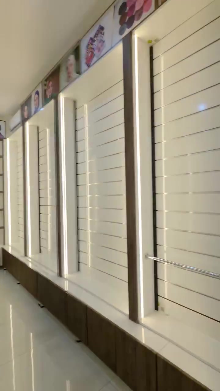 ديكور محل البيع بسعر مناسب HDF شغل كلش قوي قياساتة نزال 6متر وعرض 4 متر قياس البوترينة الصافي 2.30 مترين ونص صافي لكشي يرهم صيدلية ملابس اكسورات مبايلات رفوفو هم تكدر سوي بي
مكاني ديالى بلدروز
الاتصال او الاستفسار ***********
ديكور محل البيع بسعر مناسب HDF شغل كلش قوي قياساتة نزال 6متر وعرض 4 متر قياس البوترينة الصافي 2.30 مترين ونص صافي لكشي يرهم صيدلية ملابس اكسورات مبايلات رفوفو هم تكدر سوي بي
