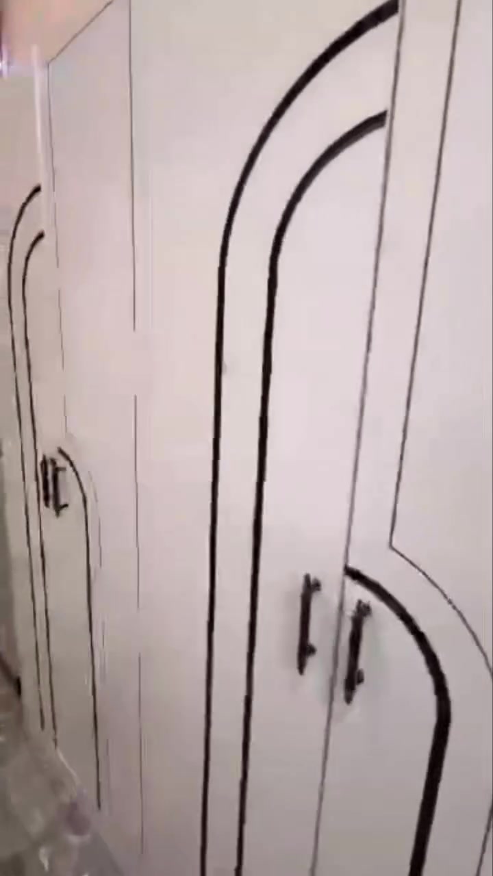 معرض @نوار السيد
للبيع غرفة نوم تركية
 مستخدمة 🛏️
عدد القطع 10 قطع ✨

📦 المحتويات:
سرير
جك 
شازلون
مخزن
برغي وجوي حديد

📝 المواصفات:
النظافة 90 بالمية 💯
الموديل حديث 🔥
الصبغ حراري 
القماش وتر بروف ضد البقع 💧
الجام مرايه 🪞
💰 السعر: 900
شد ونقل مجاني داخل بغداد محافظات بكروه سكرين للغرفه 
وحجز خاص
