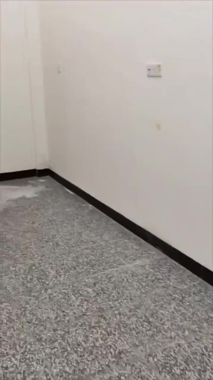 📍 مكاتب تجارية وعيادات طبيه بموقع مميز في منطقة العامرية
فرصة مميزة لأصحاب الأعمال والمستثمرين ✨
مكاتب تجارية وعيادات في منطقة العامرية شارع المضيف بموقع حيوي وسهل الوصول، مناسب لمختلف الأنشطة التجارية والطبية.

🏢 مناسب لـ:
• عيادات ومراكز طبية
• شركات ومكاتب تجارية
• مكاتب محاماة واستشارات
• شركات ومشاريع استثمارية

📞 للاستفسار عن التفاصيل والمساحات والأسعار، تواصلوا معنا.
العامرية شارع المضيف خلف العمل الشعبي 
الموقع على ويز
https://waze.com/ul/hsvzmrv3z2
الموقع على الخرائط 
https://maps.app.goo.gl/u82DU5ooTtWM8QGM7
صفحة المكتب على الفيس بوك 
https://www.facebook.com/share/1DmVhA5VyG/
صفحة المكتب على تيك توك
https://www.tiktok.com/@omar.alsami?_r=1&_t=ZS-96sjwW5usJ5
#إعمار_للعقار
وات ساب
***********
اتصال
***********
