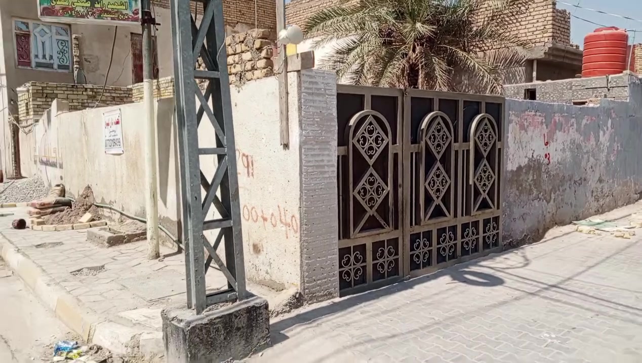نص قطعه للبيع 10في 10 ركن على شارعين شارع 10 وشارع 6 كوت حي الجهاد قرب بيت ابو سعدون اي ستفسار *********** معروضه 65
