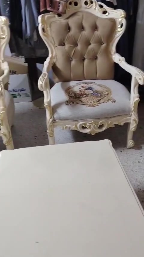 تخم زان • ١٠ مقاعد • الكرخ البياع