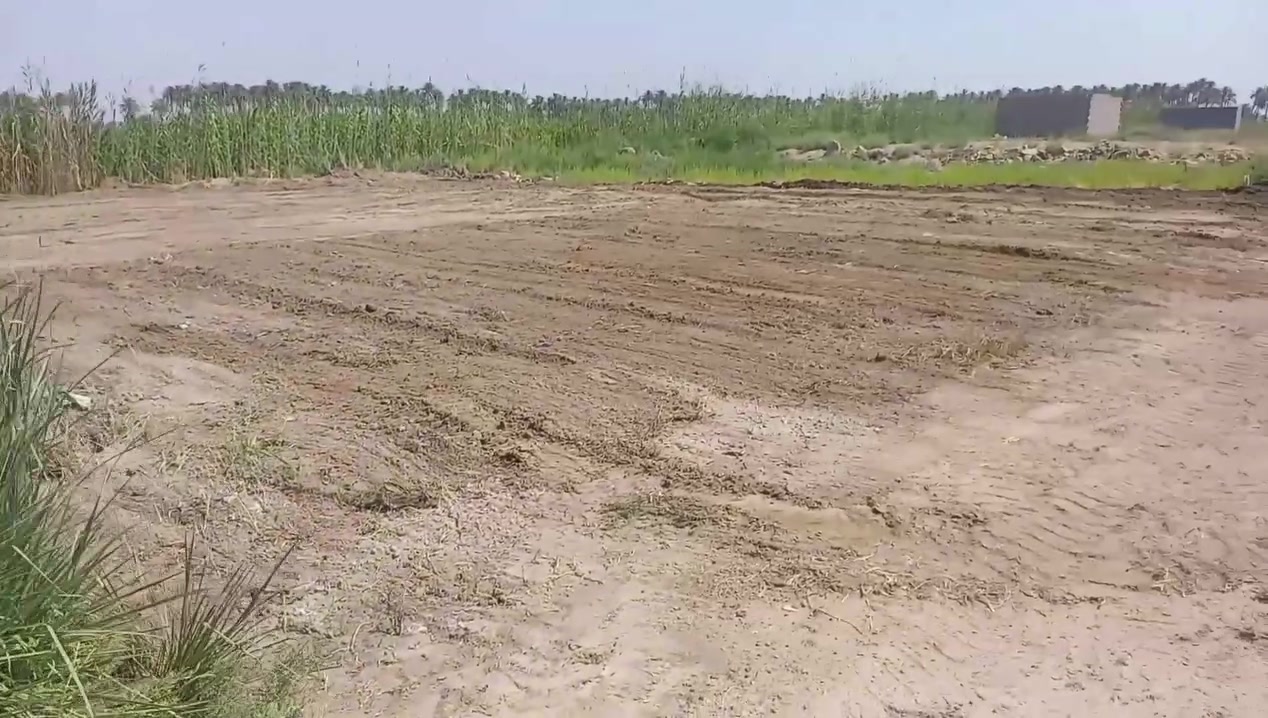 سلام عليكم قطعه ارض مكان  اطراف الفلوجه منطقت شهابي سند ٢٥ طابو مساحت الرض ٧٠٠ متر شارع ٥ نهر حلو خلفها ***********  سعر اتصل
