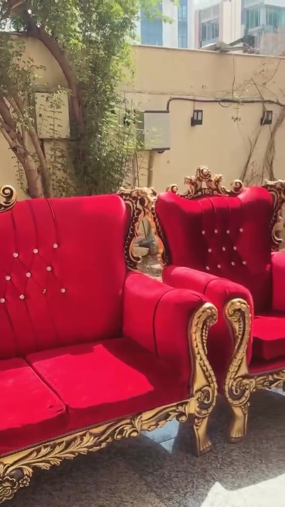 طقم ملكي • نظيف ٩٠٪ • بصره
