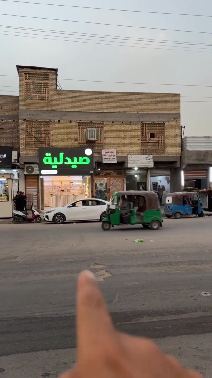 بنايه للبيع الموقع حي طارق الوسط مقابيل مطعم الصدرين المساحه 300 متر بناء حديث طابو صرف او جاهزه من كلشي الشراي يتصل على هذا الرقم ابو البنايه ‭***********‬
والتفاصيل كلها في الفيديو

