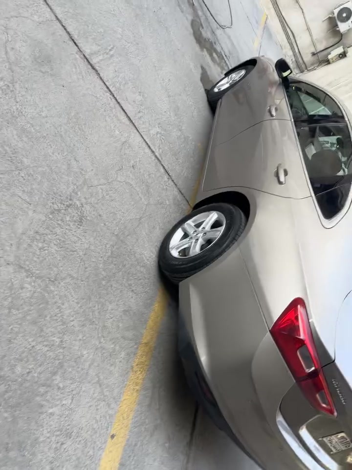سلام عليكم
ماليبو 2024 ذهبي بدون ايرباكLS

1G1ZB5ST6RF137002

رادار امامي
بصمة تشغيل عن بعد
سايد بريك دكمة
محرك 1500 تيربو
السيارة جاهزة بدون رقم
ترقيم بغداد ثاني يوم
السعر 105 
***********
