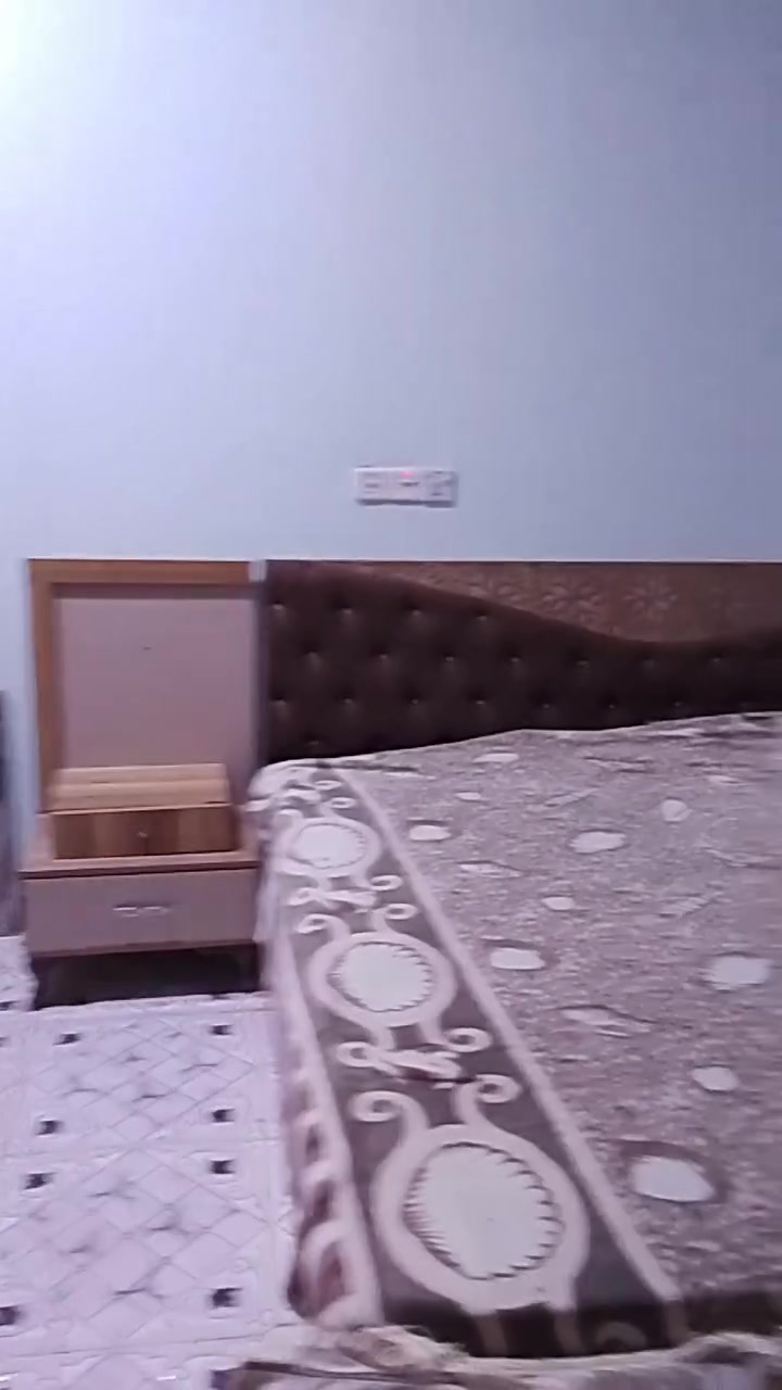 غرفة نوم تركي + مندر 
السعر 250 
الاتصال ***********
