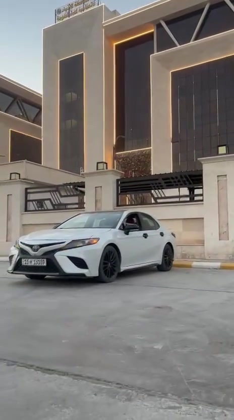 🚗 للبيع | تويوتا كامري 2018

📍 المكان: الفلوجة
💰 السعر: 16,500 دولار ويوجد مجال بسيط بالسعر.

المواصفات:

* فئة XSE
* سقف بانوراما
* داخلية حمراء
* لون لؤلؤي
* رقم بغداد
* تحويل مباشر
* بيها بجم كلير
* قطعتان صبغ فقط
* السيارة جاهزة بالكامل ولا تحتاج أي مصروف أو نقص

للاستفسار والمشاهدة التواصل على الرقم ***********

