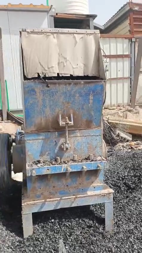 سلام عليكم عندي هاي مثرامه 65/65ماطور 30حصان للبيع سعر  2500وبيها مجال للتواصل نتصل بل رقم*********** مكاني بغداد
