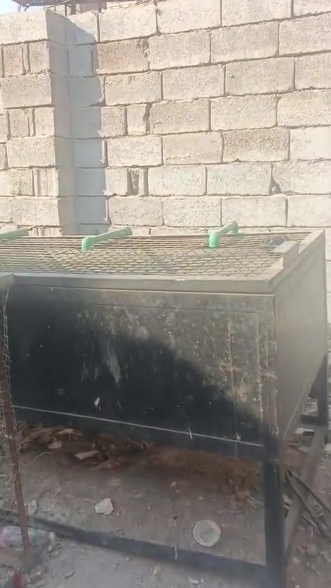 غراض للبيع العنوان الشرطه الخامسه رقم الهاتف ***********
