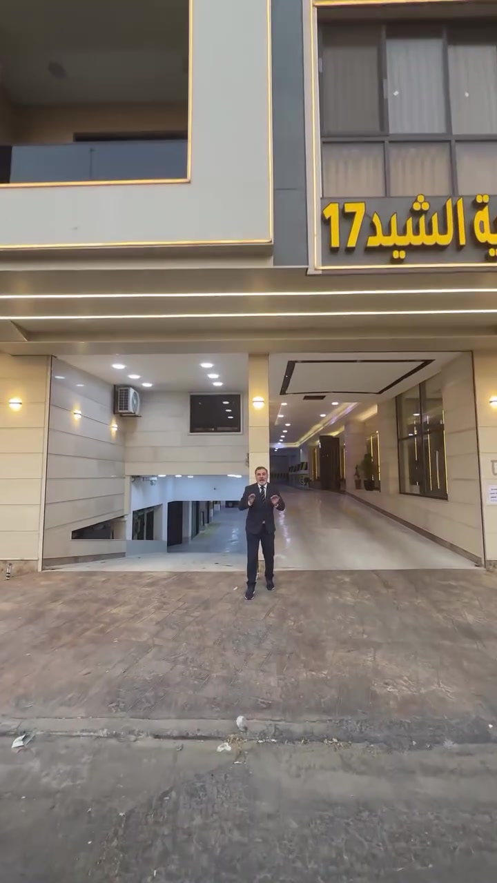 شقة 140متر في بناية الشيد 17🏢
تتكون من 3غرف نوم، صالة، مطبخ وحمامين، وتقع في الطابق السادس بواجهة امامية

📍 الموقع شارع العرصات الرئيسي – قرب فرع عطور عبد الصمد القرشي

📞 للاستفسار والحجز تواصلوا معنا على احد الارقام:
*********** - ***********

#احمد_العقاري #الشيد #شقة #استثمار #سكن
