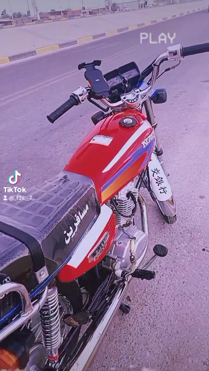 السلام عليكم نامه شلامجه اصوليه للبيع أوراق موديل 22 دراجه نضيفه ماطالع بيها صالها 6 شهر سعرها مليون شراي يراسلني خاص ***********
