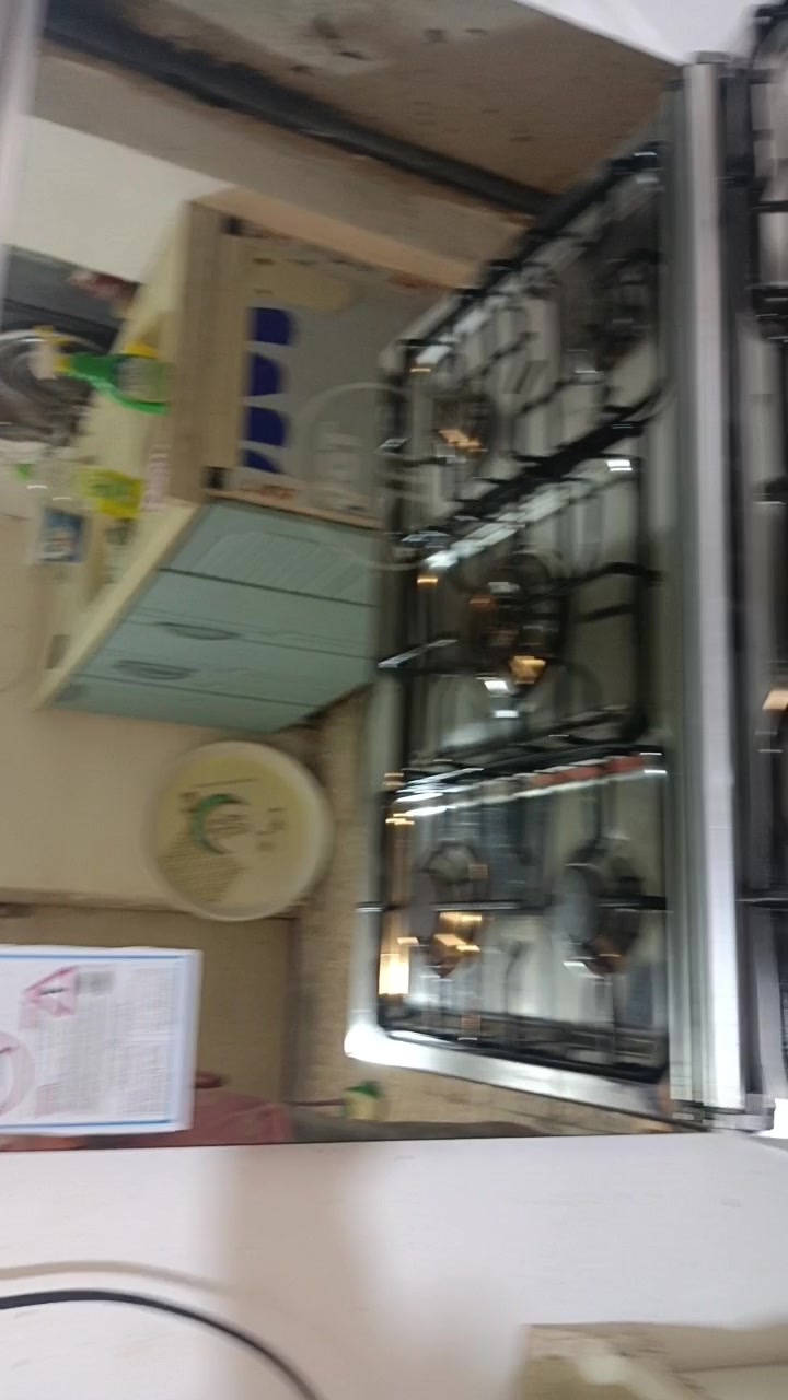 طباخ • مستعمل سنة • نظيف
