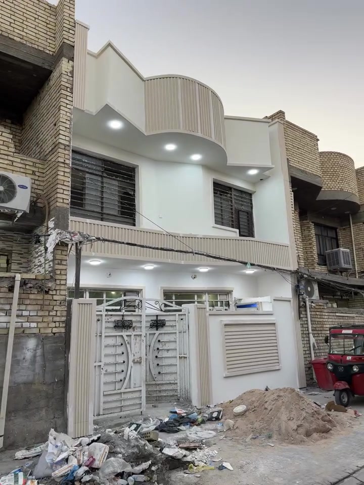 ‏سلام عليكم آيات للبيع عنوان الشعله شارع 60
‏المساحة 100 متر طابق يعني البيت جديد للبيع سعر الخاص
***********علي
