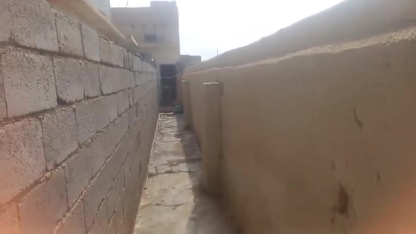 الحق المبين • ١٢٥م • منفذين