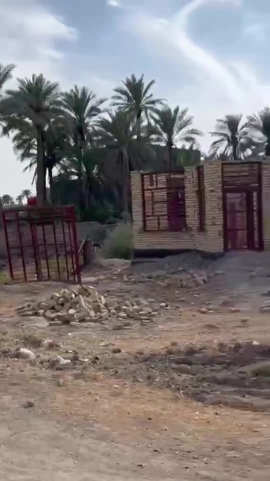 هيكل ومشتمل • ١٣٩٢م • بابل المحاويل