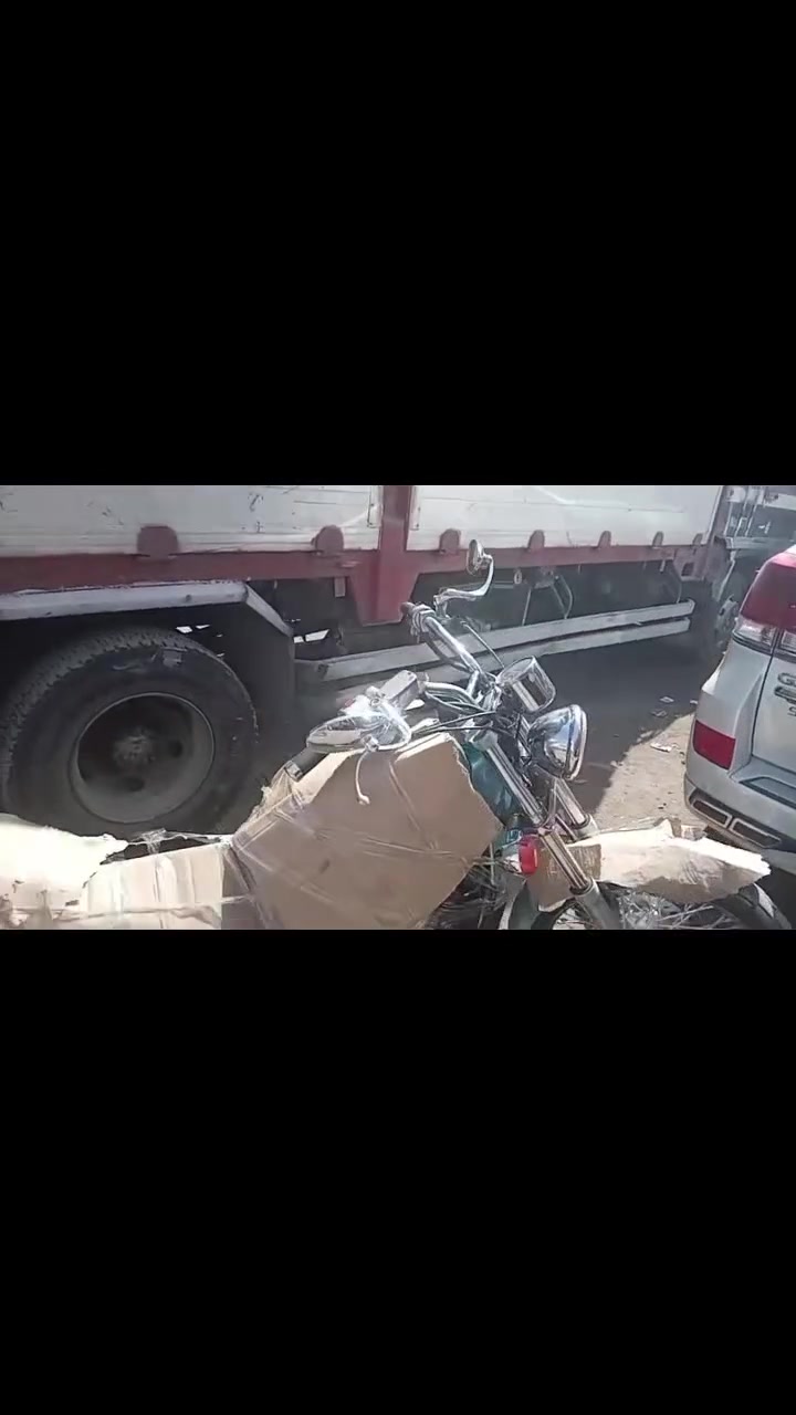 من تعبر مرحلة بثقة بعمل هيج نتيجة صير 🔥🔥🔥🔥
اخوتنة اهل العمارة ع راس وكل محافظات العراق حبيبة
اخونة من اهل العمارة راد دراجة من عدنه وشغل ع ذوقة وجودة العمل علينة وحمدالله راضي علينه وإنشاء الله إنتو هم راضين ع عمل
هوندا ستد بلاديه بلاديه بلاديه جديدة بمعنة كلامه وضل تحت فحص يومين بعد اكمال تعميرة دراجة وحمدالله 
اخوتنة نشرف بكل #ورشتكم #بخدمتكم
#الثقة هيه الدل ع جودة العمل وامتياز العمل 
مكان الورشة الشعب حي بساتين مدخل شقق عمار الحكيم

علي المشهداني ***********...***********
سيف ابو نمر+9647724894940

نص مكتوب في الصور:
- دراجه العماره
- ١٠:٢٣ م ٠:٠٦
- هاي هيه بعد اني مامشتري دراجه مشتري
- سمعتك طيبه وكلامك راقي
- ١٠:٢٥ م
- وكل لبركه بيك ان شالله ومااتقصر ١٠:٢٥ م
- ١٠:٢٥ م ٠:٢٢
- زين عندك وتصيل غير للعماره ١٠:٢٥ م
- ١٠:٢٦ م ٠:١٨
- الف رحمه ع والديك بعد اني وراك مااجي
- انت اعتبرها لخوك صغير
- ١٠:٢٧ م
- شكد صير وي توصيل وشكد احولك
- ١٠:٢٩ م ١:١٥
- عراس والله ١٠:٣٠ م
- سه اني ليوم بدوام باجر احولك ان شالله
- ١٠:٣١ م
- دراجة العمارة ١:١٥ م ٠:٠٨ ع ٢:٢٣ م ٠:٢٢ ان شالله ٢:٠٥ م الف رحمه ع والديك مشكور ابو حسين ذهب ٢:٠٥ م ع ٣:٢٨ م ٠:٠٤ اليوم مكالمة صوتية ٢ د ١٠:٣٠ ص اهم شي انت راضي عل شغل باقي كله سهل بيك خير وتدلل ١٢:٠٥ م راضي من كلب ولسان وبارك الله بيك والف رحمه ع ذاك الاب طيب ١٢:٠٦ م تاج راس حبيبي ١٢:٠٩ م الرسالة