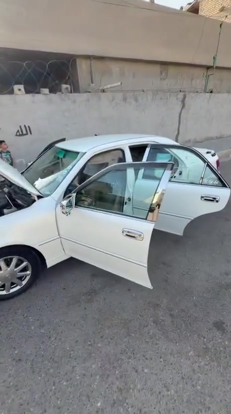 كراون ملكه • ٩٩ • رقم بابل