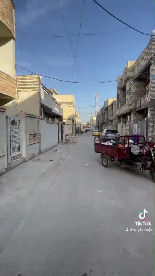 دار للبيع في الخطيب الزراعي مجاور الهياكل الغزالية طابقين ٥٠ متر فرع افران جركايه مقابيل مكتب حميد العويني والارض تابعه اله للاستفسار الاتصال ب***********
