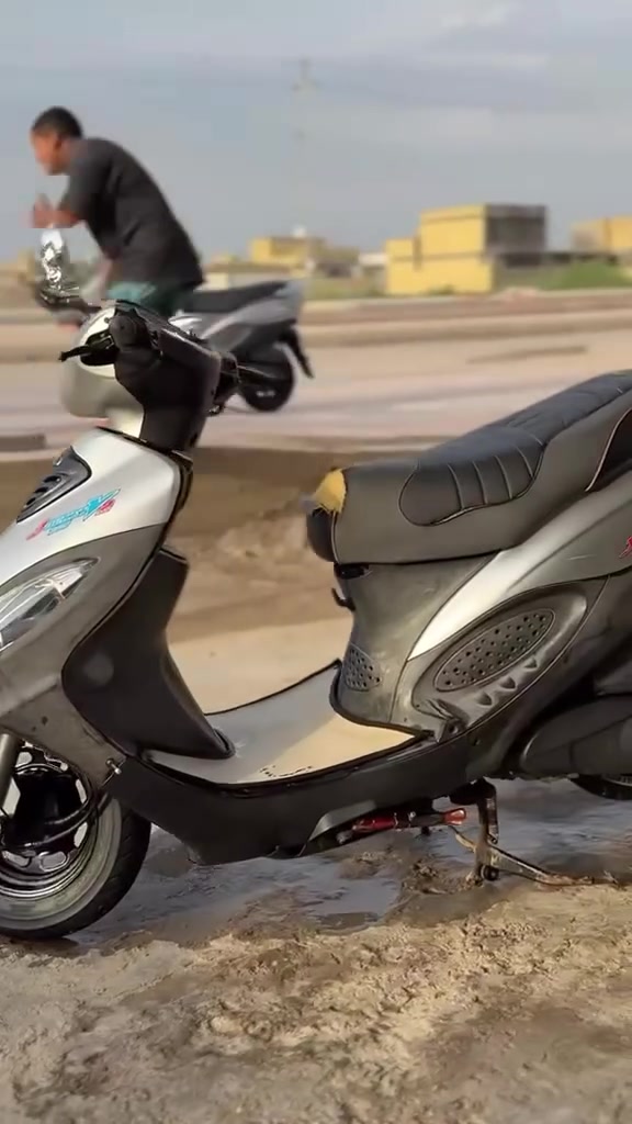 دراجه v2 2014. سعر650 وبيه مجال  ***********
