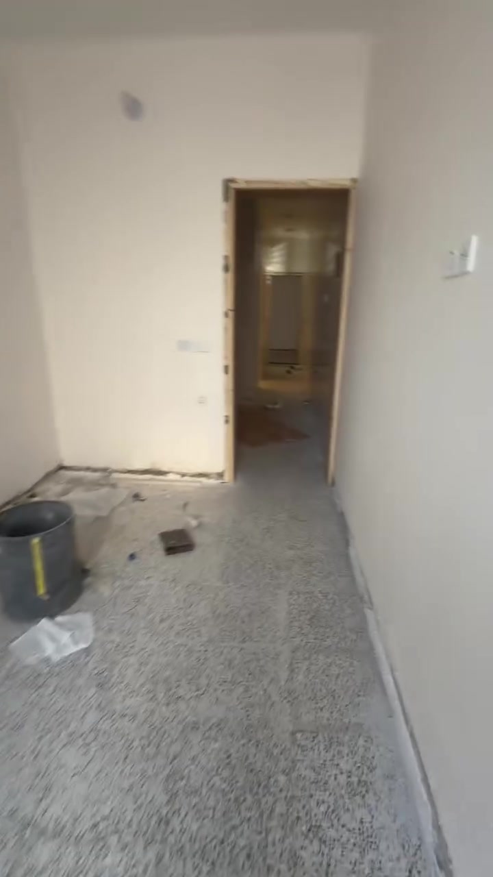 🏡 للإيجار – بيت سكني
🔹 المساحة: 60 م²
🔹 الطابق الأرضي فقط

يتكون من:

* استقبال
* مطبخ
* غرفة نوم
* منور

📍 الموقع: حي آور – قرب حسينية المصطفى.

📞 للاستفسار:
مكتب البديري
***********
