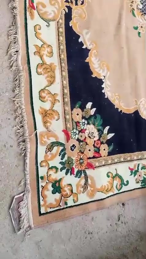 سيناويه • سجاد • للبيع