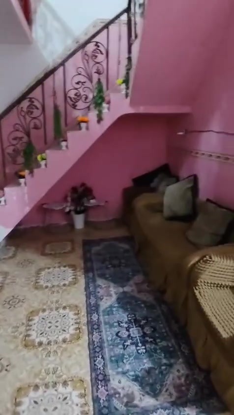 سلام عيكم دار البيع ابو غريب حصوه مساحه 125 مشتمل ركن
***********

