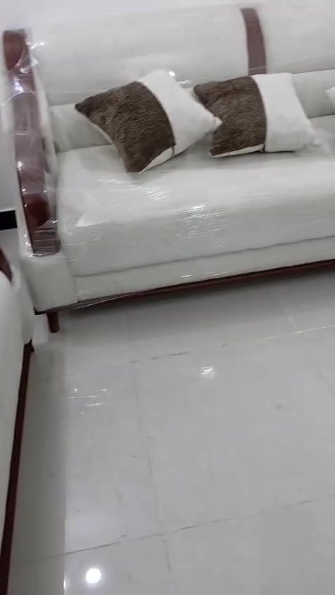 غرفه تركيا بعدها مامستدخدمه للبيع اصلي رايدها اب مليون ونص
تخم تركي درجه اولى بعده مامستدخدم للبيع رايده  ال مليون
*********** 
مكاني بغداد الدوره
