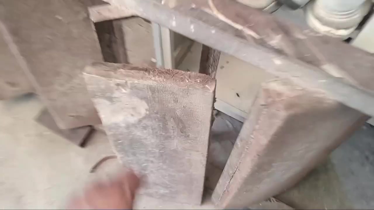 درج حديد للبيع بسعر ١٥٠ وبي مجال ه *********** بغداد الشعب
