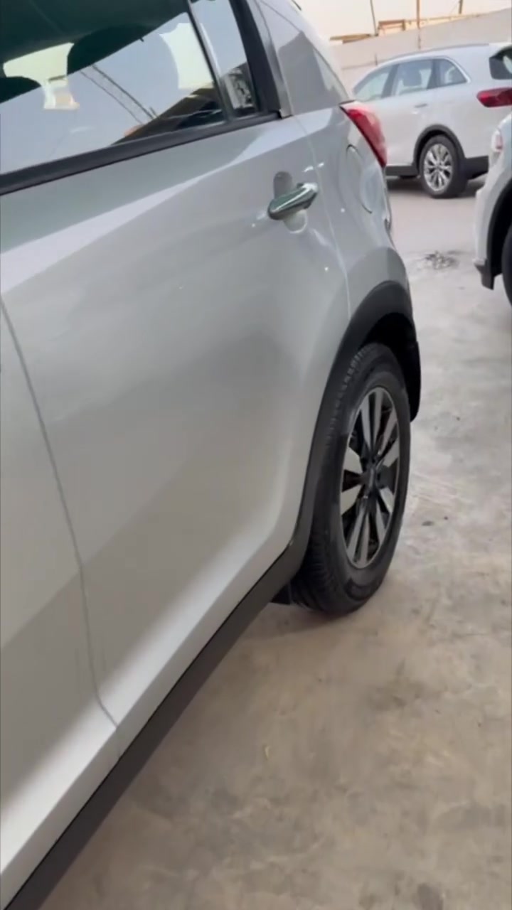 سبورتج ٢٠١٣ كفاله  فقط بيه جراد قماره بسبب لونها
١٣ بسمي  كير مكينه شرط كفاله   من تنقيص وتبخير 
تخم تاير جديد    
دوشمه     بلاديه 
 شواصي تكم حوض كفاله سياره ليبل واحد 
زنون   بلادي
رقم   بغداد   جديد 
 سياره مامتعوبه   وتجي وتشوف بعينك بس من وره جراد قماره اريد بيعها 
 وذا اكو مراوس سورنتو ١٣ او ١٤ او توسان ١٤  بس كون نضيف  انطي نضيف اخذ نضيف. 
***********   ديالى بعقوبه
