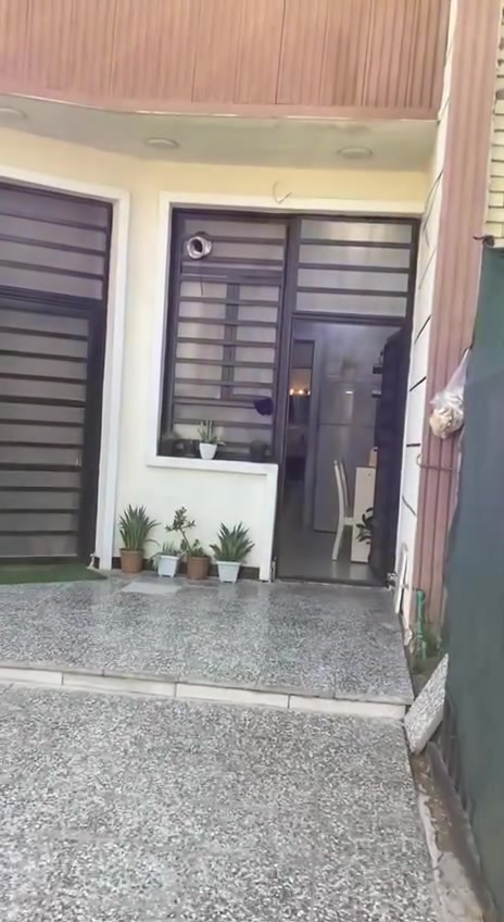 بيت للبيع مستعجل طابقين 4 غرف نوم وصاله بناء درجة اولى وتشجير  الدوره 120 طابو زاعي صرف سند 25 للاستفسار ***********
