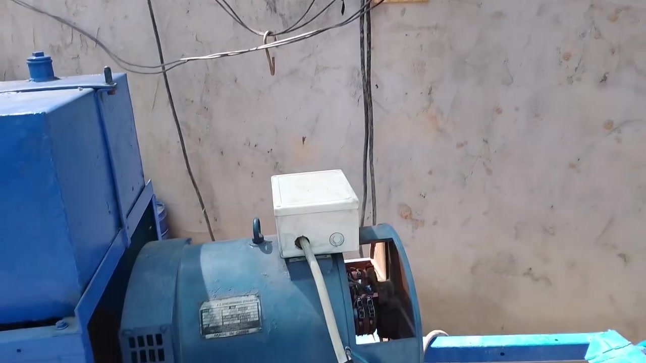 سلام عليكم مولد كيا نضيف بمعنه الكلمه شرط الحمل مكانه كربلاء شارع الحولي ***********
