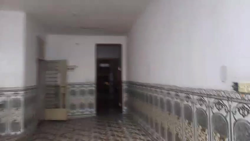 السلام عليكم طابق ثاني للايجار الدوره شارع المعلمين قرب سوق الدوره غرفتين وصاله ومطبخ وخدمات مساحه 150 للاستفسار واتساب ***********
